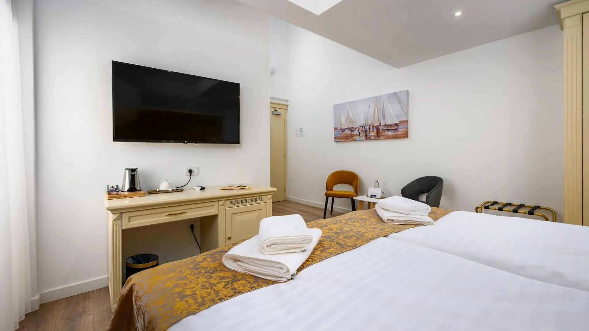 Boutique Hotel Golden Key - Porec - Bed & Breakfast